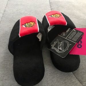 Children’s NHL Slippers : Chicago Blackhawks